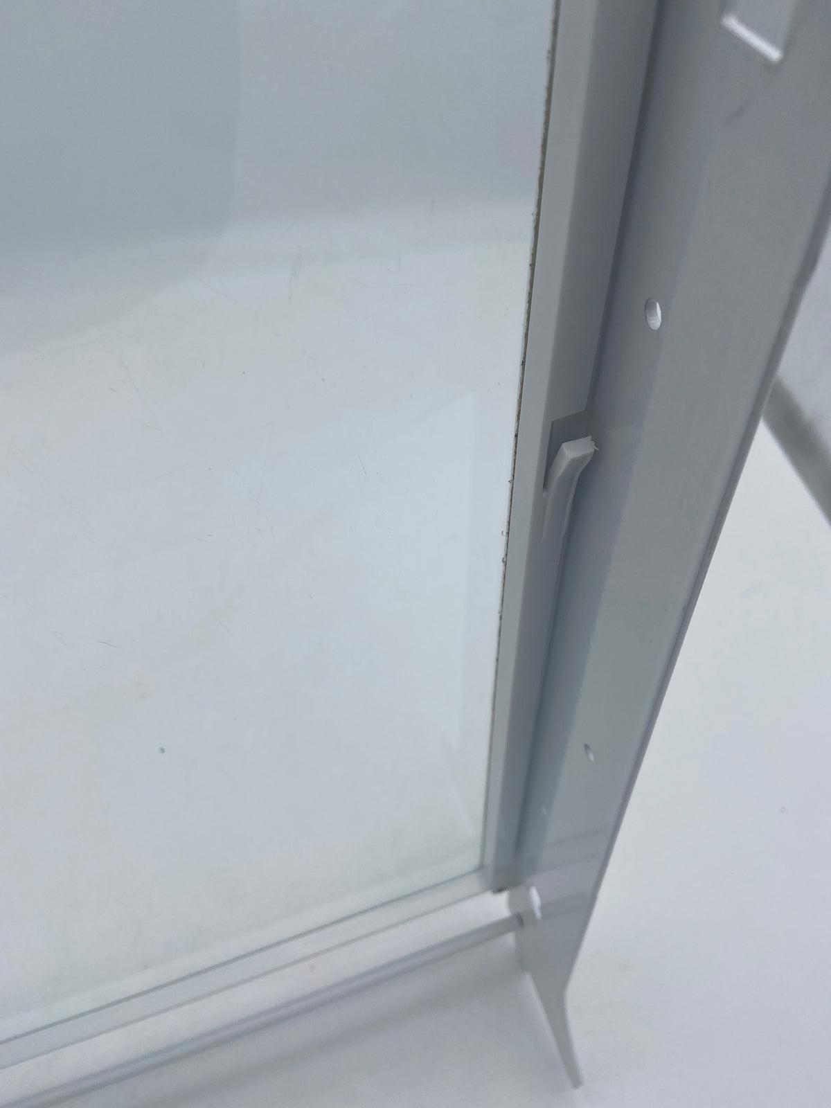Étagère coulissante en verre pour réfrigérateur Frigidaire 242068701