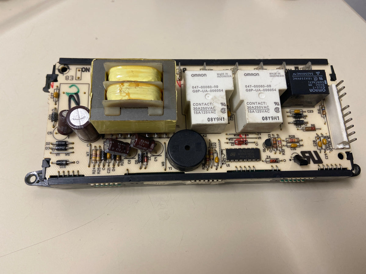 Carte de commande de four Frigidaire 318010400