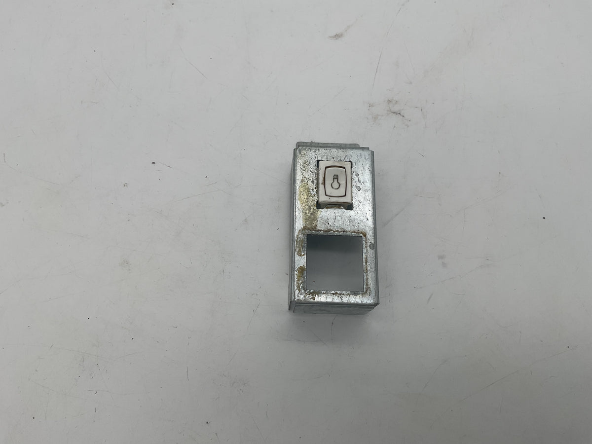 Support d'interrupteur de prise de cuisinière Frigidaire 318171710