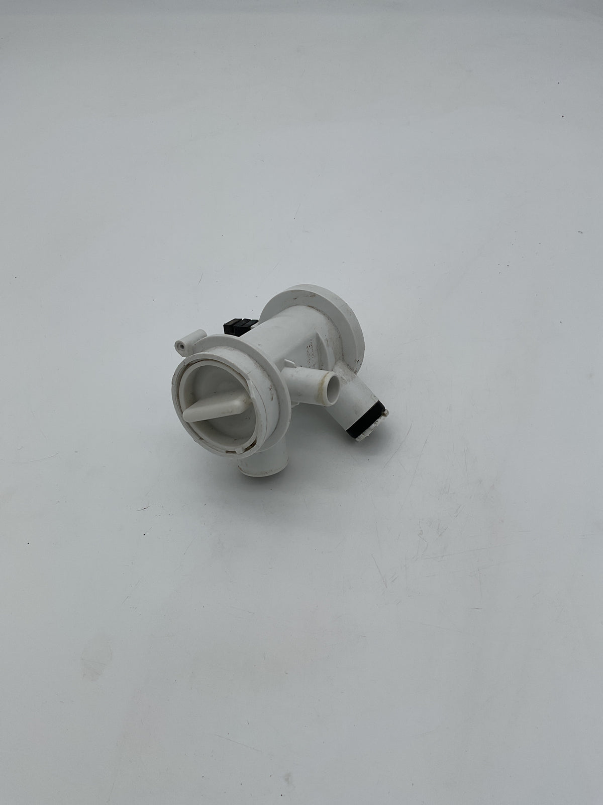 Boîtier de pompe à eau pour lave-linge Samsung DC61-02166A