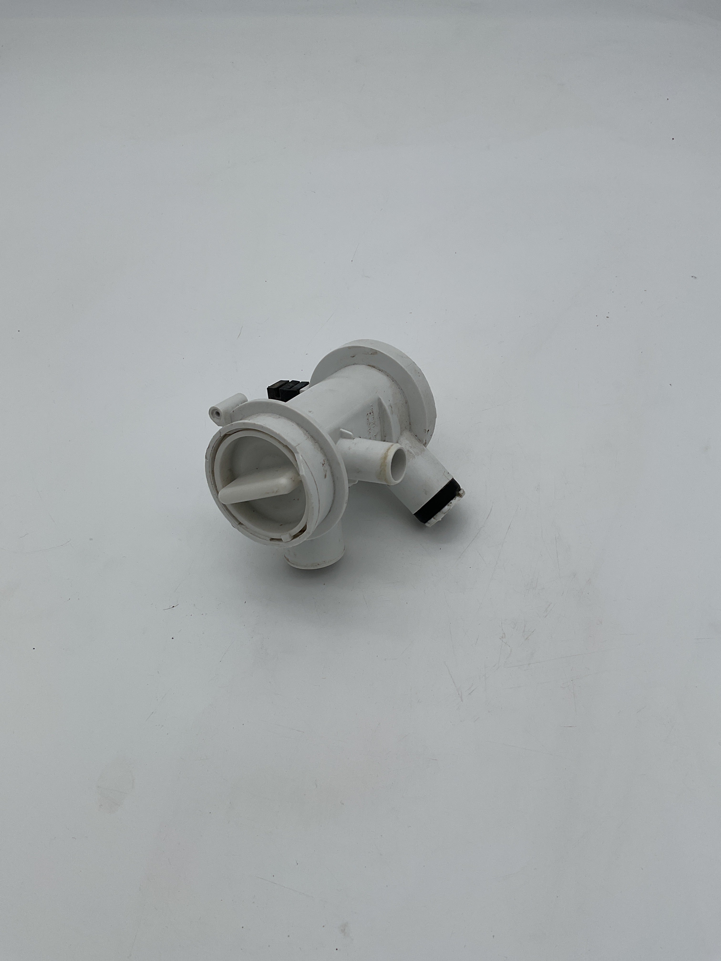 Samsung Washer Water Pump Case DC61-02166A