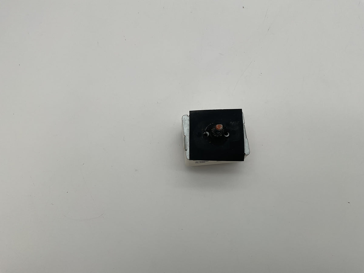 COMMUTATEUR DE BRÛLEUR AVANT DROIT POUR CUISINIÈRE WHIRLPOOL W11162115