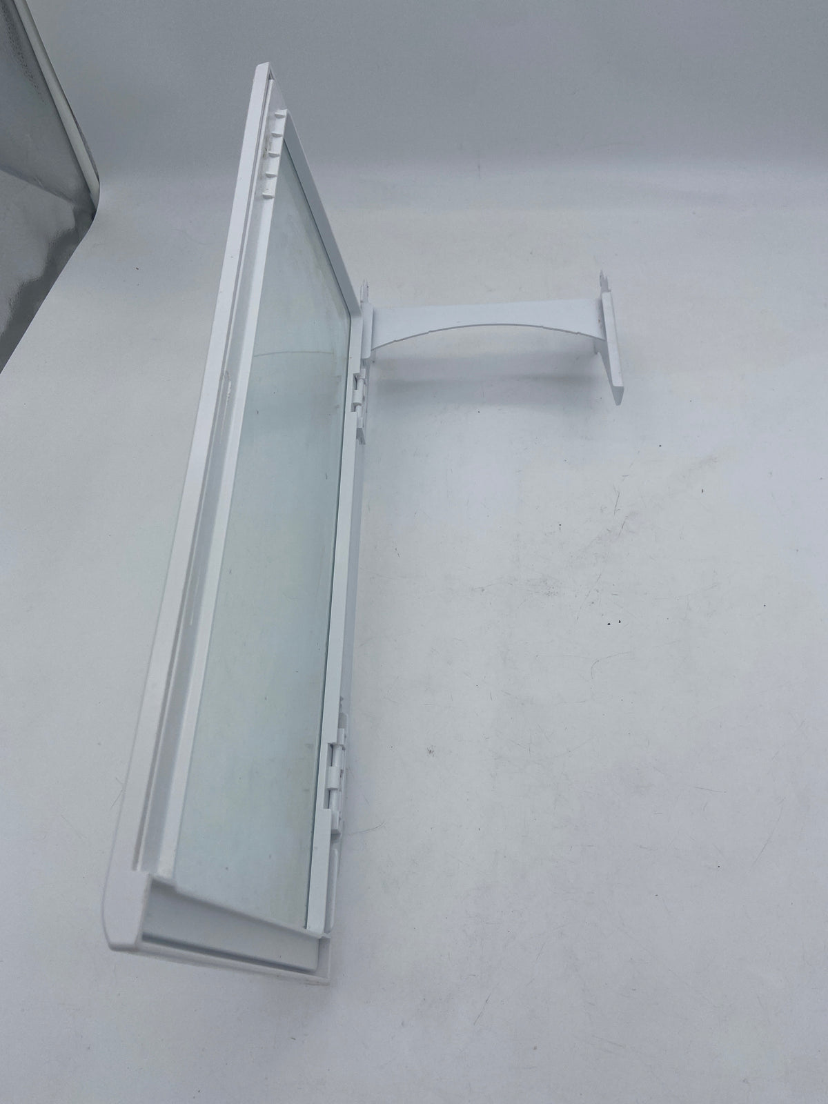Étagère de réfrigérateur Frigidaire avec charnières 242200801
