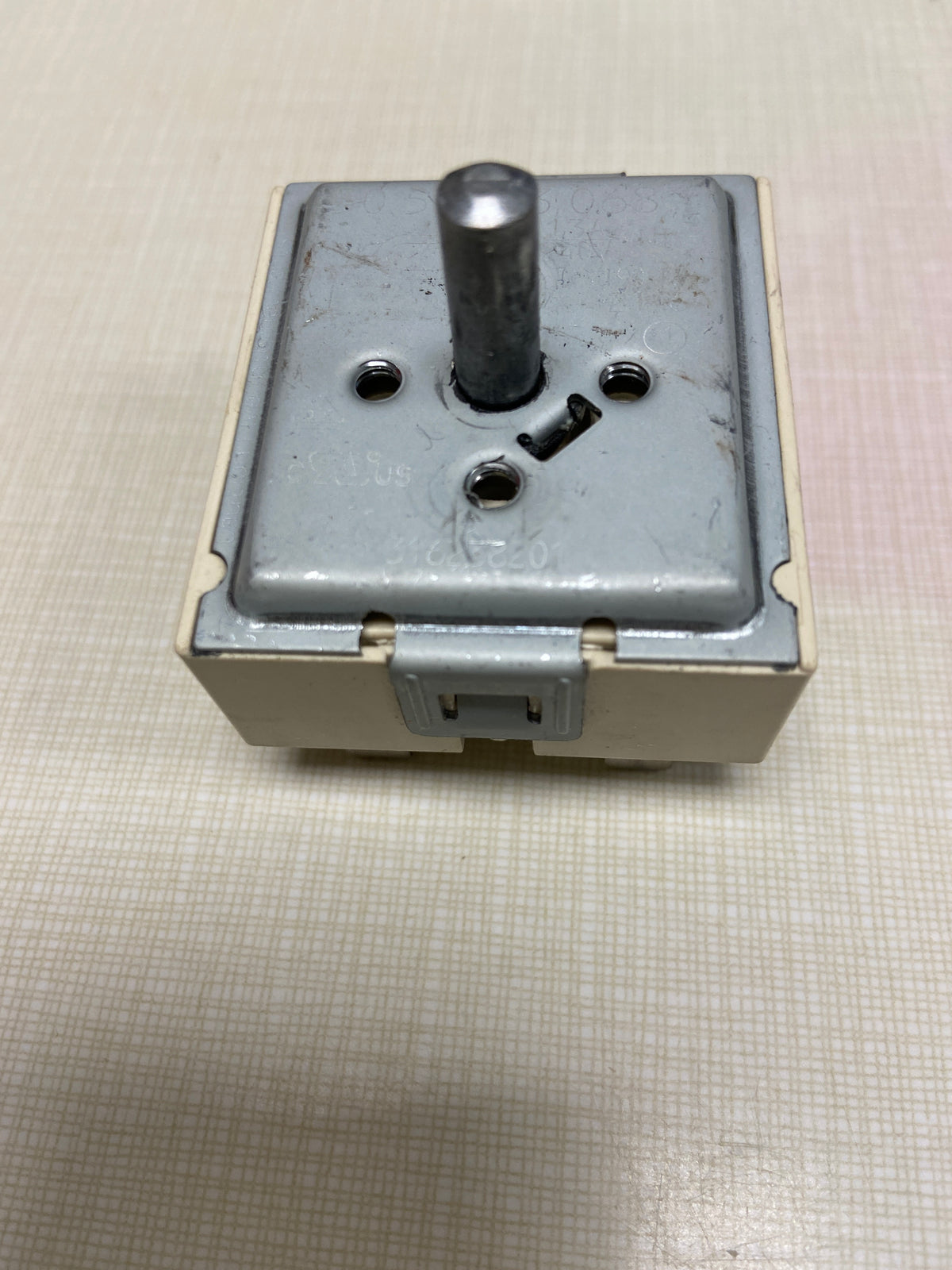 Commutateur de brûleur de surface pour cuisinière Frigidaire 316238201