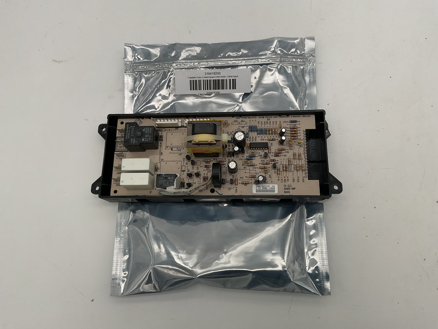 Carte de commande de four Frigidaire 316418200