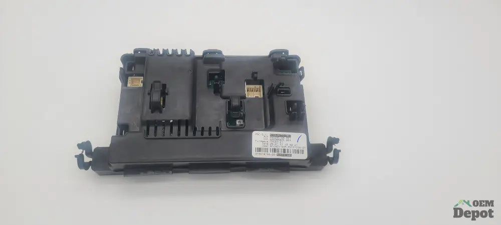 Carte de contrôle principale pour sèche-linge Electrolux avec faisceau de câbles A20337346