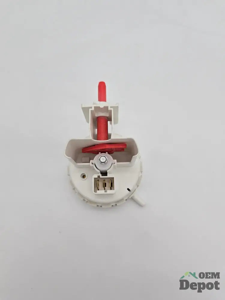 Pressostat de niveau d'eau pour lave-linge Whirlpool n° 8577844 (W10339251)