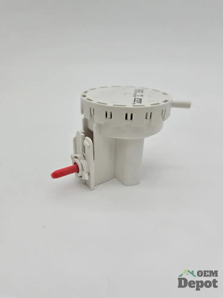 Pressostat de niveau d'eau pour lave-linge Whirlpool n° 8577844 (W10339251)
