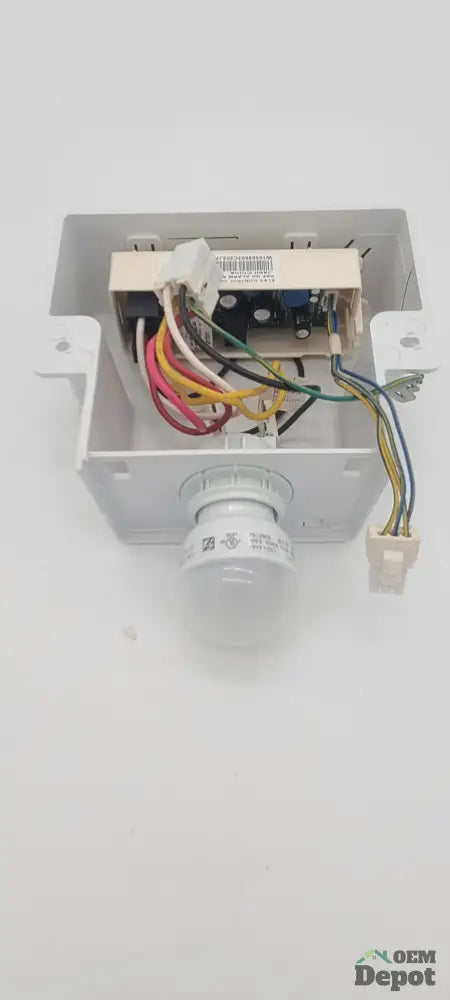 Boîtier de commande de réfrigérateur Whirlpool W11382530