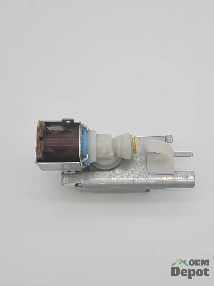 Vanne d'eau pour réfrigérateur Whirlpool (WP67003753) 12638803