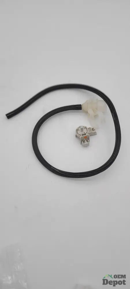 Pressostat de lave-linge Whirlpool avec tuyau W10448876 WPW10448876