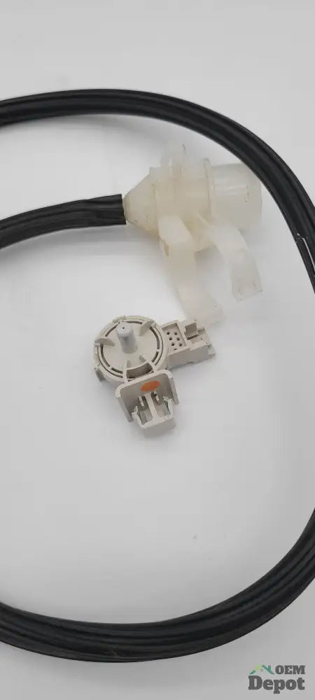 Whirlpool Washer Water Level Switch with hose W10448876 WPW10448876
